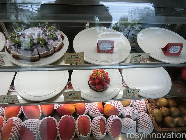 おまち堂問屋町６　ケーキのショーケース